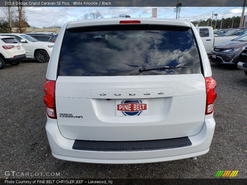 White Knuckle / Black 2019 Dodge Grand Caravan SE Plus