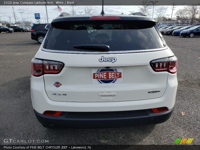 White / Black 2019 Jeep Compass Latitude 4x4