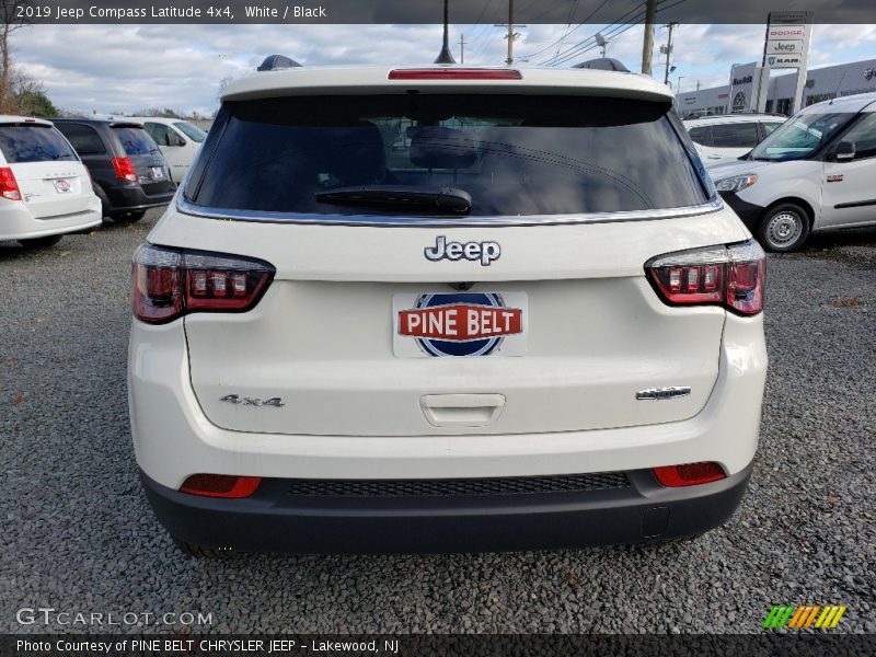 White / Black 2019 Jeep Compass Latitude 4x4