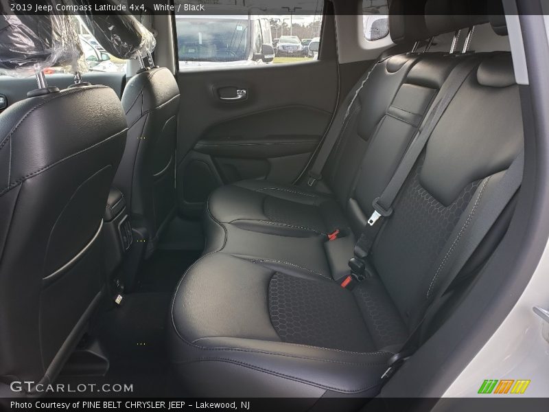 White / Black 2019 Jeep Compass Latitude 4x4