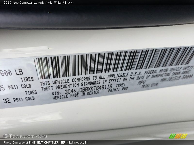 White / Black 2019 Jeep Compass Latitude 4x4