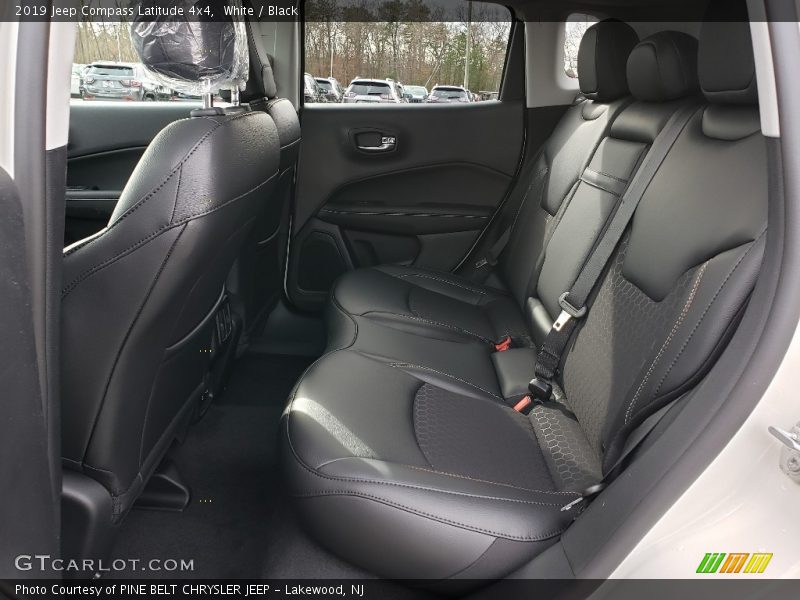 White / Black 2019 Jeep Compass Latitude 4x4