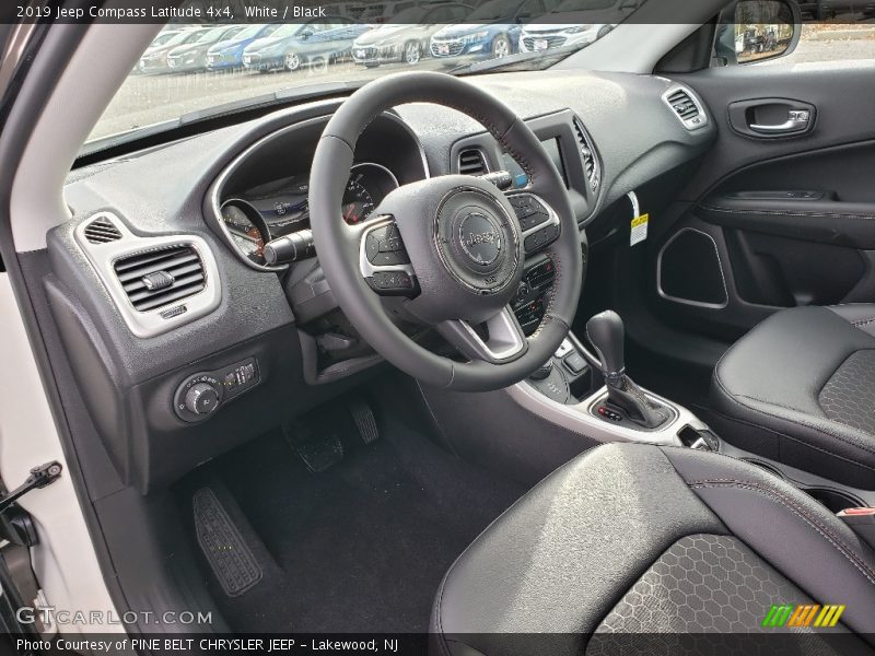 White / Black 2019 Jeep Compass Latitude 4x4