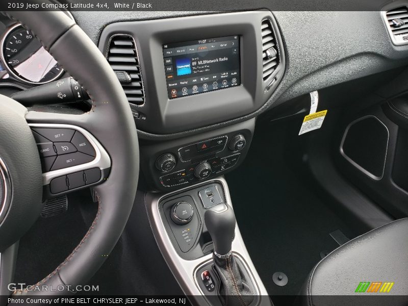 White / Black 2019 Jeep Compass Latitude 4x4