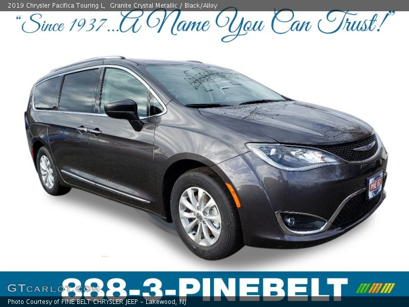 Granite Crystal Metallic / Black/Alloy 2019 Chrysler Pacifica Touring L