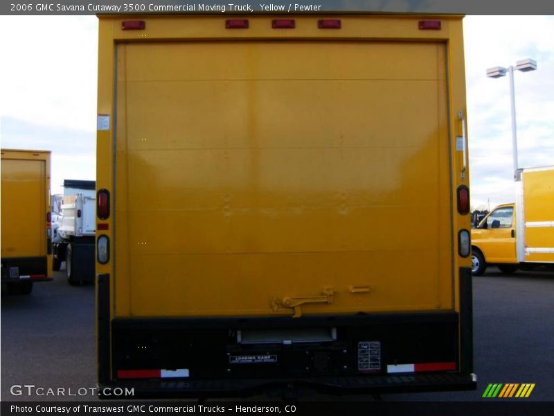 Yellow / Pewter 2006 GMC Savana Cutaway 3500 Commercial Moving Truck