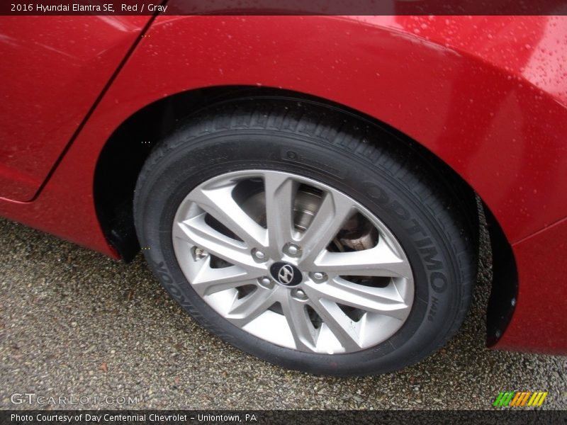 Red / Gray 2016 Hyundai Elantra SE