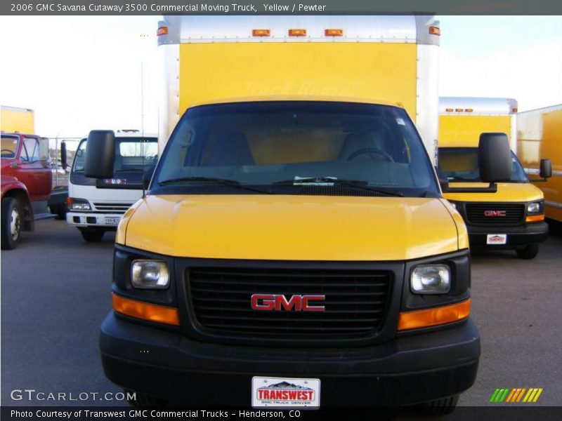 Yellow / Pewter 2006 GMC Savana Cutaway 3500 Commercial Moving Truck