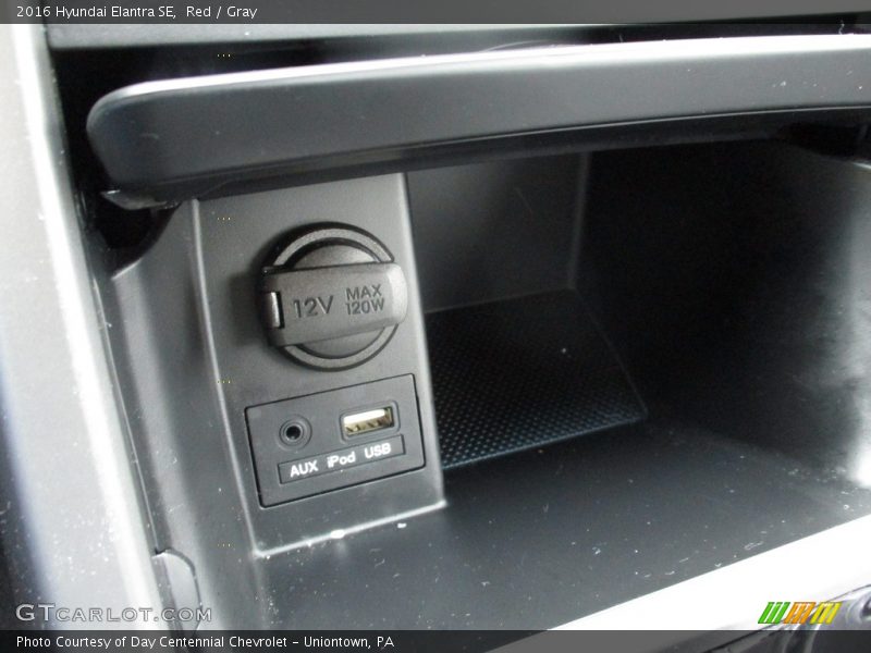 Red / Gray 2016 Hyundai Elantra SE