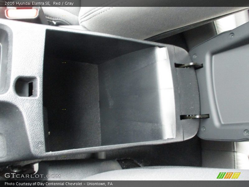 Red / Gray 2016 Hyundai Elantra SE