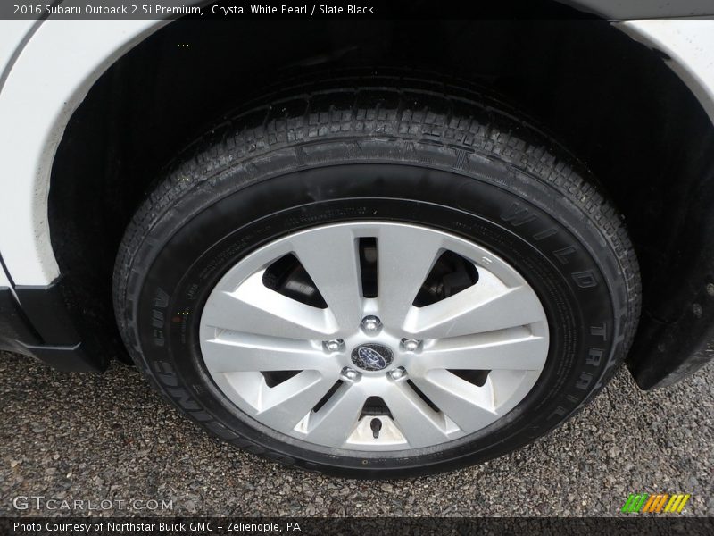 Crystal White Pearl / Slate Black 2016 Subaru Outback 2.5i Premium