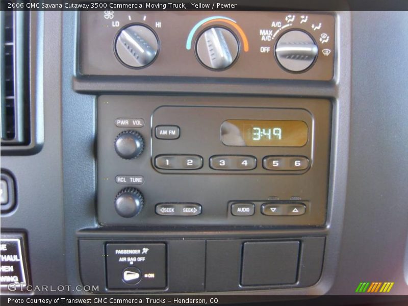 Yellow / Pewter 2006 GMC Savana Cutaway 3500 Commercial Moving Truck