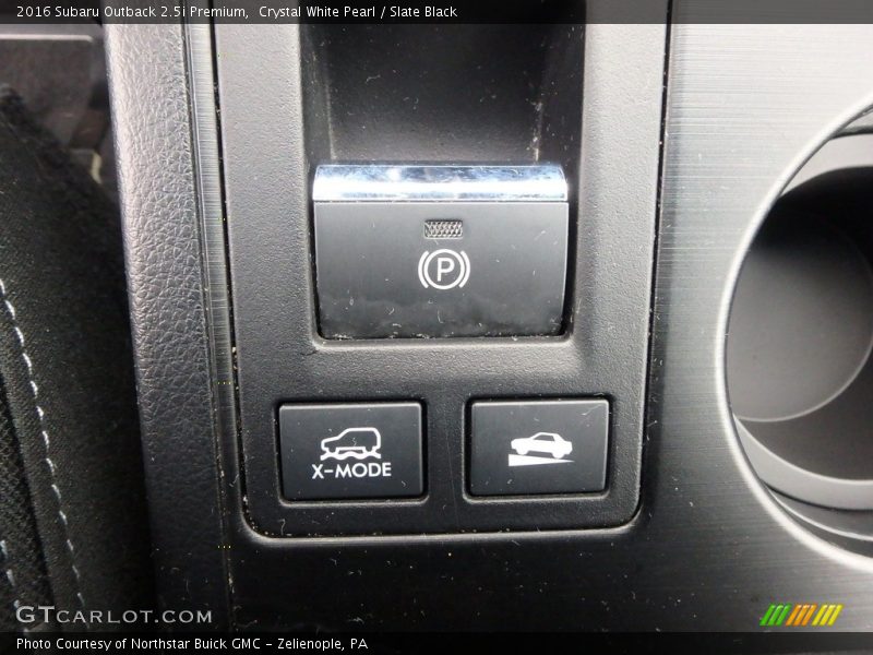 Crystal White Pearl / Slate Black 2016 Subaru Outback 2.5i Premium