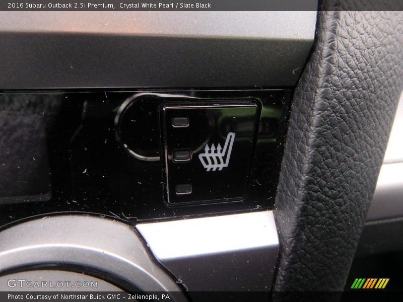 Crystal White Pearl / Slate Black 2016 Subaru Outback 2.5i Premium