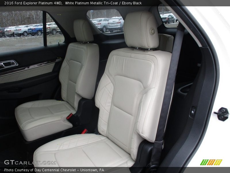 White Platinum Metallic Tri-Coat / Ebony Black 2016 Ford Explorer Platinum 4WD