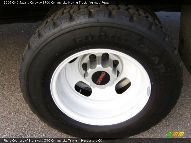 Yellow / Pewter 2006 GMC Savana Cutaway 3500 Commercial Moving Truck