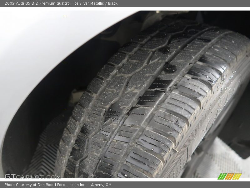 Ice Silver Metallic / Black 2009 Audi Q5 3.2 Premium quattro