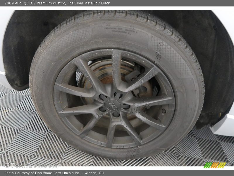 Ice Silver Metallic / Black 2009 Audi Q5 3.2 Premium quattro