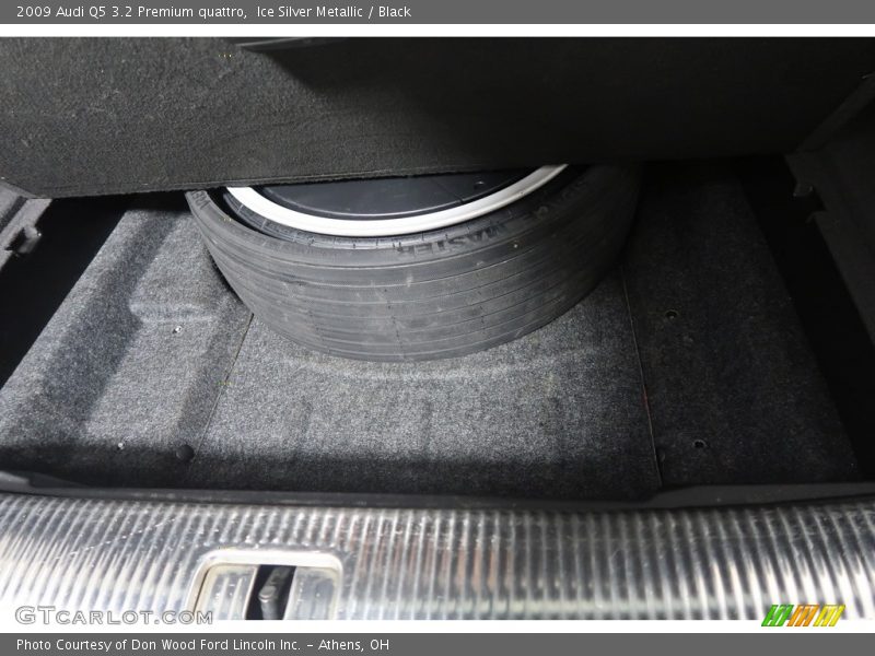 Ice Silver Metallic / Black 2009 Audi Q5 3.2 Premium quattro