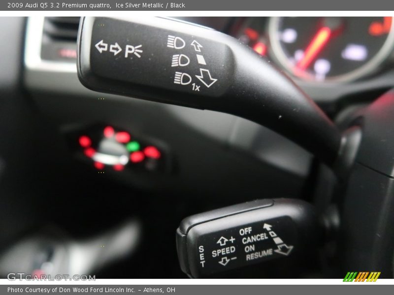 Ice Silver Metallic / Black 2009 Audi Q5 3.2 Premium quattro