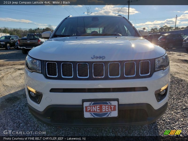 White / Black 2019 Jeep Compass Latitude 4x4