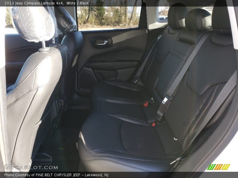 White / Black 2019 Jeep Compass Latitude 4x4