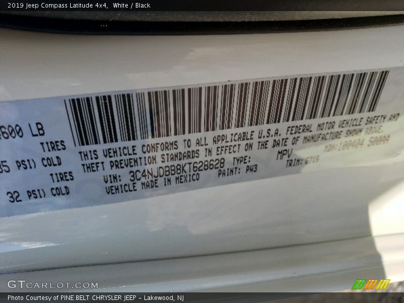 White / Black 2019 Jeep Compass Latitude 4x4