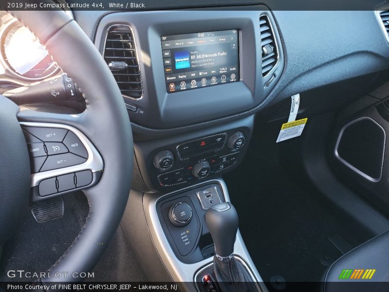 White / Black 2019 Jeep Compass Latitude 4x4