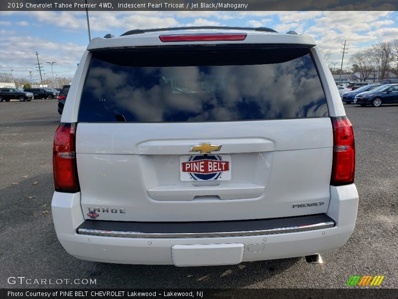 Iridescent Pearl Tricoat / Jet Black/Mahogany 2019 Chevrolet Tahoe Premier 4WD