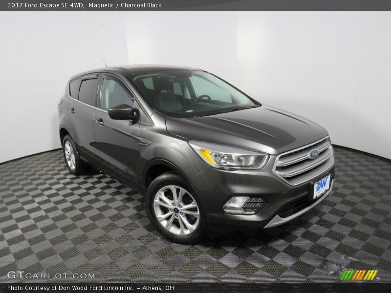 Magnetic / Charcoal Black 2017 Ford Escape SE 4WD
