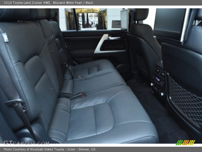 Blizzard White Pearl / Black 2019 Toyota Land Cruiser 4WD