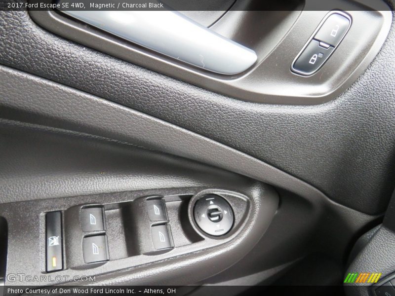 Magnetic / Charcoal Black 2017 Ford Escape SE 4WD