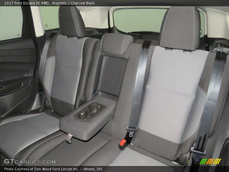 Magnetic / Charcoal Black 2017 Ford Escape SE 4WD