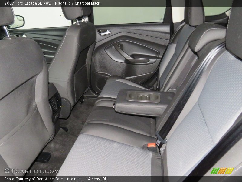 Magnetic / Charcoal Black 2017 Ford Escape SE 4WD