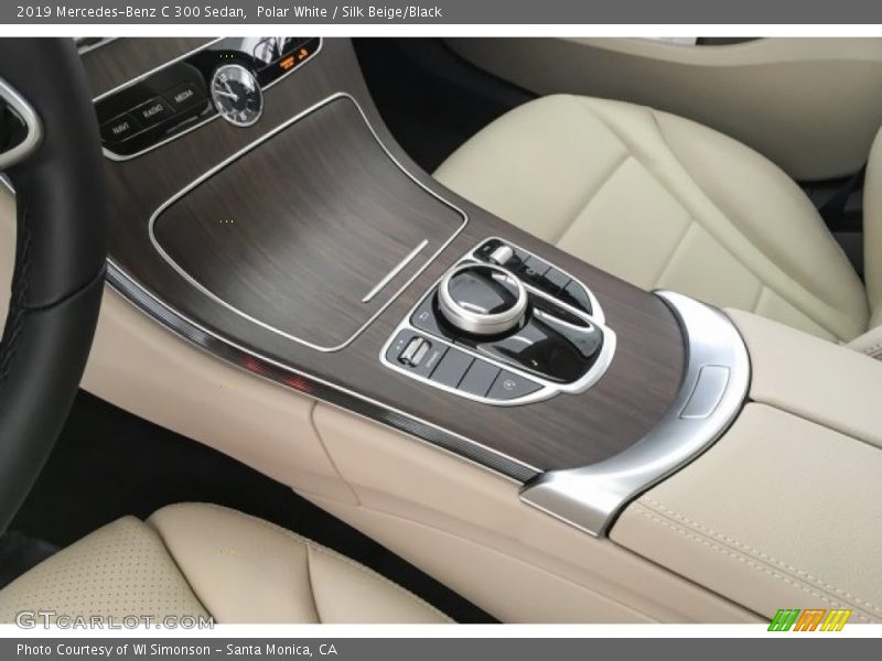 Polar White / Silk Beige/Black 2019 Mercedes-Benz C 300 Sedan