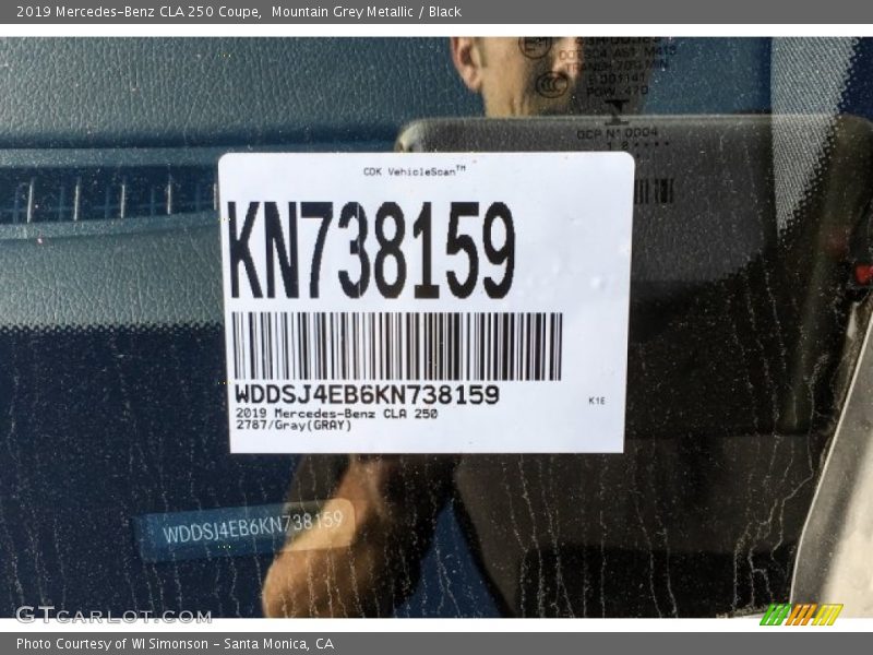 Mountain Grey Metallic / Black 2019 Mercedes-Benz CLA 250 Coupe