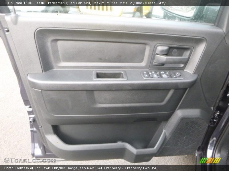 Maximum Steel Metallic / Black/Diesel Gray 2019 Ram 1500 Classic Tradesman Quad Cab 4x4