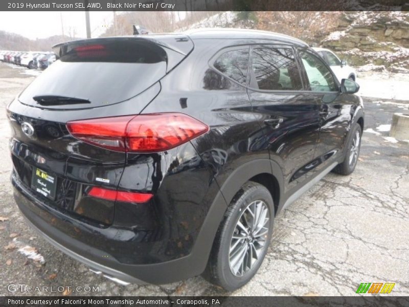 Black Noir Pearl / Gray 2019 Hyundai Tucson SEL AWD