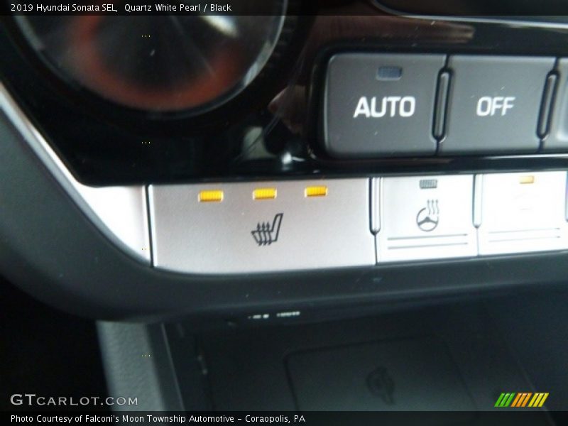 Quartz White Pearl / Black 2019 Hyundai Sonata SEL