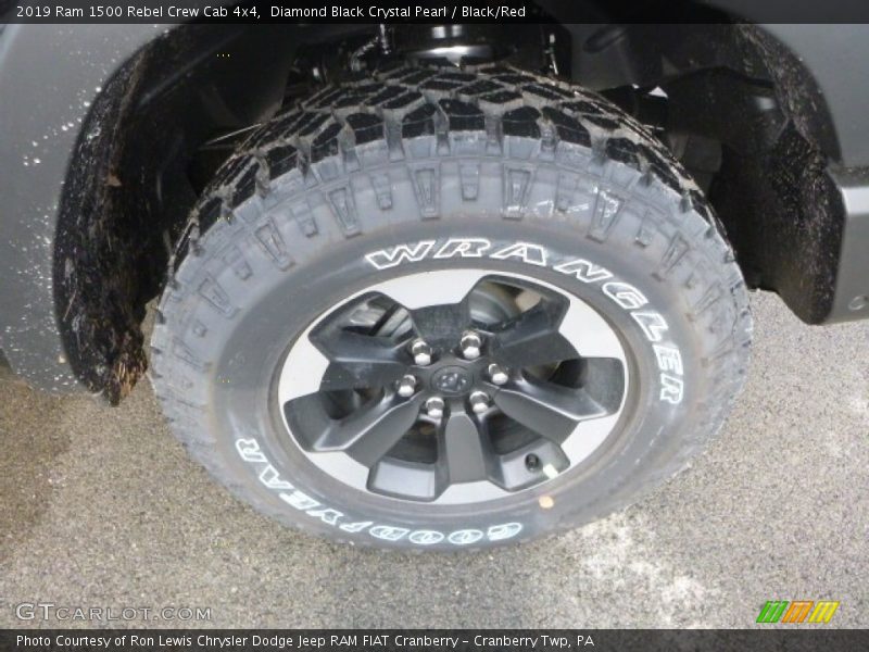 Diamond Black Crystal Pearl / Black/Red 2019 Ram 1500 Rebel Crew Cab 4x4