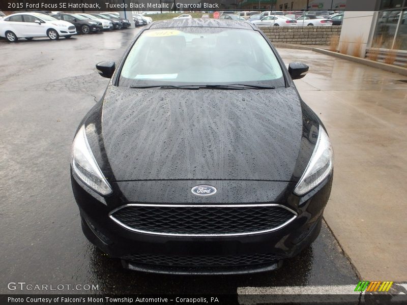 Tuxedo Black Metallic / Charcoal Black 2015 Ford Focus SE Hatchback