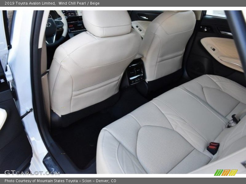 Wind Chill Pearl / Beige 2019 Toyota Avalon Limited