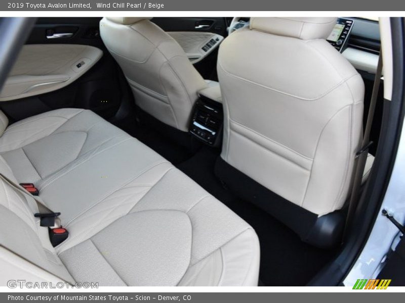 Wind Chill Pearl / Beige 2019 Toyota Avalon Limited