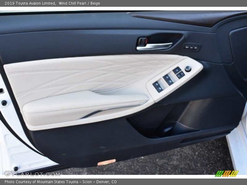 Wind Chill Pearl / Beige 2019 Toyota Avalon Limited