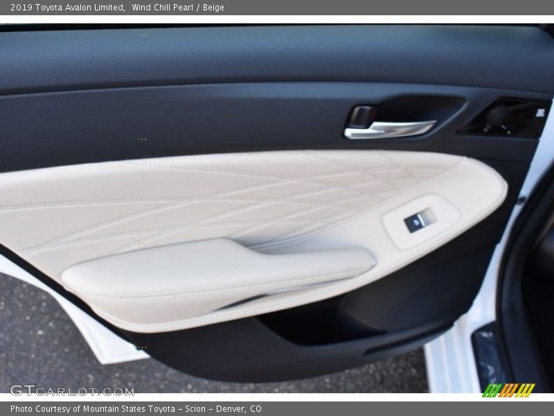 Wind Chill Pearl / Beige 2019 Toyota Avalon Limited
