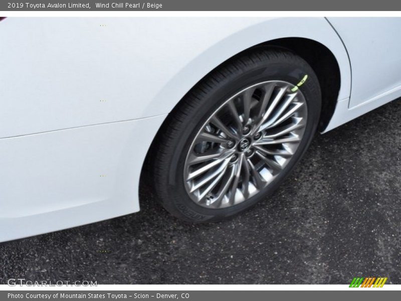 Wind Chill Pearl / Beige 2019 Toyota Avalon Limited