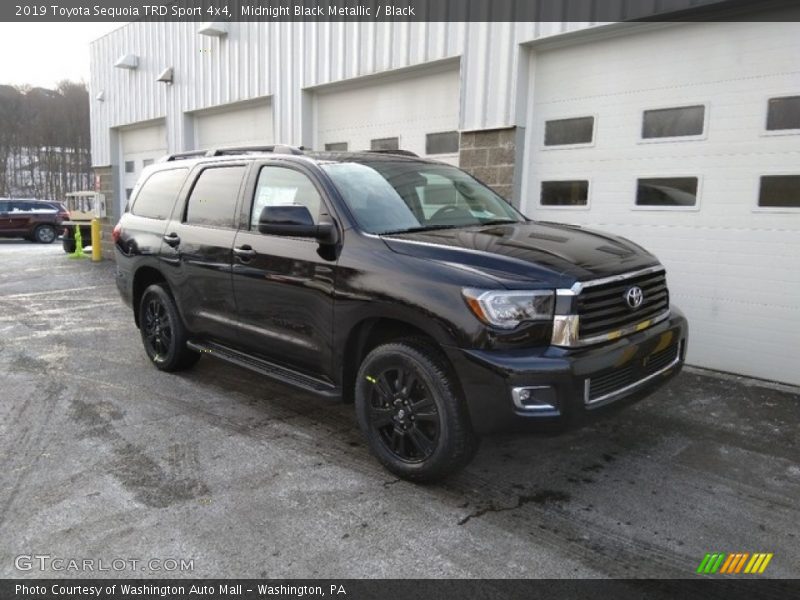Front 3/4 View of 2019 Sequoia TRD Sport 4x4