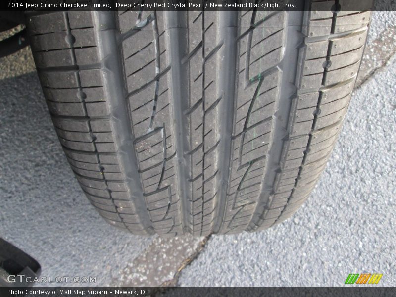 Deep Cherry Red Crystal Pearl / New Zealand Black/Light Frost 2014 Jeep Grand Cherokee Limited