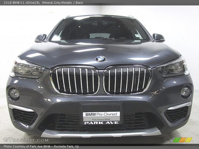 Mineral Grey Metallic / Black 2018 BMW X1 xDrive28i