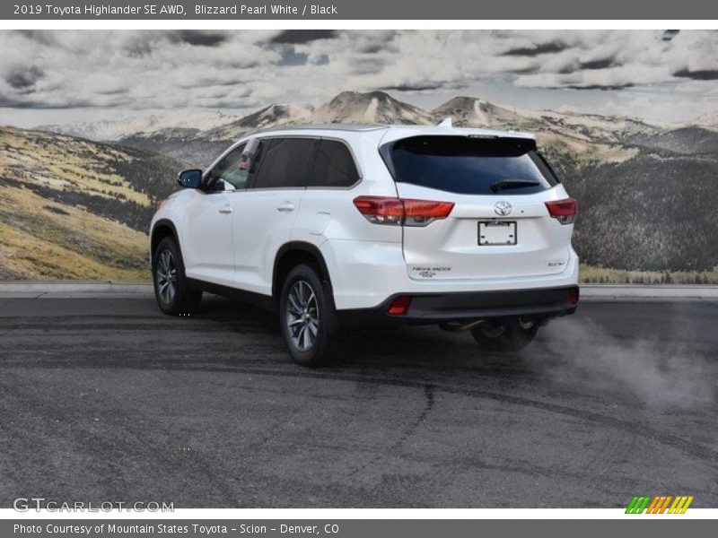 Blizzard Pearl White / Black 2019 Toyota Highlander SE AWD
